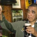 Entre los bebedores de cerveza negra más famosos, se encuentran Tom Cruise, Barack Obama y hasta la reina de Inglaterra.