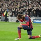El jugador del Barcelona, Neymar, festeja un gol contra el Celtic por la Liga de Campeones el miércoles, 11 de diciembre de 2013, en Barcelona. (AP Photo/Emilio Morenatti)
