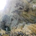 Centuries after Leonardo painted "The Virgin of the Rocks," a British receptionist says she photographed "The Virgin on the Rocks" -- capturing an image of the mother of Jesus Christ on a cliff in England. Caroline Gray says she took this pictur...