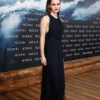 Zur Deutschland-Premiere von Noah erschien Emma Watson in langer fließender Seide.