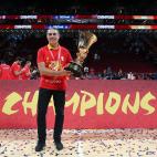 BEIJING, CHINA - SEPTEMBER 15: Head Coach Sergio Scariolo of Spain hold the winning trophy celebrates after defeating Argentina during the final of 2019 FIBA World Cup match between Argentina and Spain at Beijing Wukesong Sport Arena on Septemb...