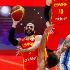 Basketball - FIBA World Cup - Final - Argentina v Spain - Wukesong Sport Arena, Beijing, China - September 15, 2019 Spain's Ricky Rubio in action REUTERS/Thomas Peter