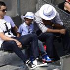 Cristiano Ronaldo llevó a su hijo, Cristiano Ronaldo Jr., al mirar el juego del Abierto de Madrid entre Rafael Nadal y Jarkko Nieminen, el 8 de mayo.