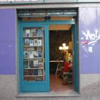 Librería de segunda mano y centro cultural en Puente de Vallecas (Madrid).