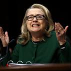 La secretaria de Estado de EEUU, Hillary Clinton, en la comisión de Relaciones Exteriores del Senado, el 23 de enero en Washington. Ese día asumió toda la responsabilidad por el atentado que el 11 de septiembre de 2012 acabó con la vida del...