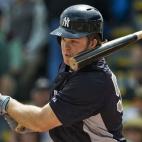 Al bateador de los Yankees Brennan Boesch se le rompió el bate en el partido contra los Piratas de Pittsburgh en Bradenton, Florida. Tomada el 17 de marzo de 2013.