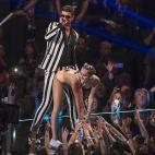 El baile de Miley Cyrus (conocido como twercking) con Robin Thicke en la gala de los MTV en agosto en Nueva York.
