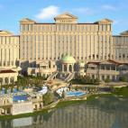 12.500 viviendas, dos campos de golf, hoteles de lujo y un gran casino, al estilo del Caesars Palace de Las Vegas. Este era el sueño de Ciudad Real, cuyo accionista mayoritario (Gedeco Avantis) acabó en concurso de acreedores en 2011. Hoy hay ...