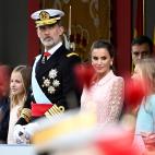 MADRID, SPAIN - OCTOBER 12: King Felipe of Spain, Queen Letizia of Spain, Princess Leonor and Princess Sofia attend the National Day Military Parade on October 12, 2019 in Madrid, Spain. (Photo by Carlos R. Alvarez/WireImage)