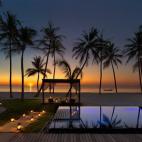 También en Maldivas se encuentra el recientemente galardonado One & Only Reethi Rah Resort. Este hotel de cinco estrellas es un oasis en medio de la inmensidad de azules. Para los amantes del senderismo, el hotel dispone de una alternativa muy ...