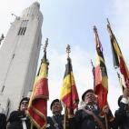 Veteranos de guerra belgas participan en los actos de conmemoración del centenario de la Primera Guerra Mundial en Lieja.