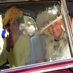 Letizia y Camila, la duquesa de Cornualles, en el coche oficial.