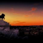 Puede que no sea el edificio más bonito de Roma, pero el Monumento a Vittorio Emanuele II ofrece una grandiosa panorámica de la Ciudad Eterna que incluye los Foros Imperiales, el Coliseo y la Ciudad del Vaticano. Es especialmente recomendable ...