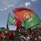 La ciudad de Lisboa se ha llenado hoy de banderas y seguidores que celebraban la victoria de Portugal en la Eurocopa.