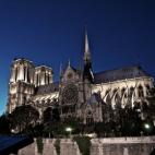 Por su parte, Notre Dame tiene ese misterio gótico y ese romanticismo que le da estar en una isla rodeada por el río Sena. Ver más fotos de Notre-Dame.