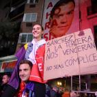 Un mensaje para Pedro Sánchez en la sede del PSOE en Ferraz