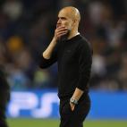 PORTO, PORTUGAL - MAY 29: (----EDITORIAL USE ONLY â MANDATORY CREDIT - "UEFA / ALEXANDER HASSENSTEIN / HANDOUT" - NO MARKETING NO ADVERTISING CAMPAIGNS - DISTRIBUTED AS A SERVICE TO CLIENTS----) Manchester City head coach Pep Guardiola gestures...