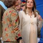 Junto a la princesa Letizia embarazada de su primog&eacute;nita, la princesa Leonor.