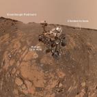 Selfie del vehículo Curiosity en Marte antes de alcanzar la cima de la colina Greenheugh Pediment, el terreno más empinado que jamás haya escalado.