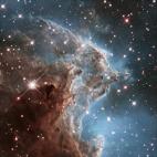 Fotografía cedida por la ESA a mediados de marzo y tomada por el telescopio espacial Hubble de la NASA en 2013 para celebrar sus 24 años en órbita. Muestra la nebulosa Cabeza de Mono o NGC2174.