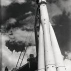 Recreación del cohete y de la nave que llevó a Gagarin al espacio, en una exposición soviética de 1967
