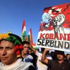 Arbil (Irak). Simpatizantes del PKK se manifiestan frente a la sede de la ONU de Arbil, la capital de la región autónoma kurda.