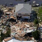 Las cifras preliminares de muertes por la destrucci&oacute;n ocasionada por el hurac&aacute;n Ian en Florida se elevan al menos a 15, seg&uacute;n varios medios de EE.UU. Las estimaciones de p&eacute;rdidas materiales aseguradas oscil...