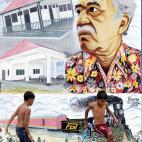 Dos chavales juegan frente a un mural en honor de García Márquez en Aracataca, Colombia (2006). El alcalde de Aracataca trata de beneficiarse de la fama del escritor y cambiar el nombre de la ciudad por el de Aracataca-Macondo, en referencia a...