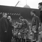 1963: conjunto español en un partido contra Inglaterra.