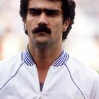 Selección: Italia (1982) Nivel de bigote: Densidad: Equilibrio: Estilo: Conjunto de la obra: Si buscas cualquier foto de Giuseppe Bergomi sin bigote y con el pelo más corto,...