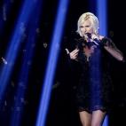 La representante de Suecia, Sanna Nielsen, canta su tema 'Undo' en una gala previa al festival de Eurovisión 2014, que se celebrará en Copenhague (Dinamarca) el sábado 10 de mayo de 2014.