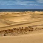 El sur de la isla de Gran Canaria es uno de los sitios de referencia en España. Las paradisíacas dunas de Maspalomas son escenario del Orgullo con una de las fiestas más grandes de Europa: cada año son más de 100.000 visitantes los que disf...