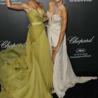 Las modelos brasileñas posan juntas durante una fiesta que la firma de joyas Chopard dio en Cannes, con motivo del 67º Festival de Cine de la ciudad francesa.