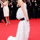La modelo acudió al estreno de 'Gracia de Mónaco' vestida de Christian Dior.