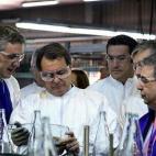 Si hablamos de fábricas en España, Cataluña es la gran potencia. El presidente autonómico, Artur Mas, se ha llegado a poner hasta gafas en una fábrica de vidrio para promocionar las virtudes de su tierra. Pero no todos los empresarios apoya...