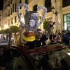 Miles de aficionados celebran la 'Décima' del Madrid