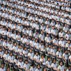 Estudiantes de la escuela secundaria de Wuhan asisten a la ceremonia del nuevo semestre de otoño en Wuhan, provincia de Hubei, China, el 1 de septiembre de 2020.