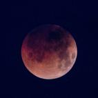 La Luna desde Andratx, Mallorca, durante el eclipse total