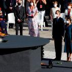 MADRID, 15/07/2021.-El rey Felipe VI y la reina Letizia, durante el acto de homenaje de estado a las víctimas de la pandemia de la covid-19 y de reconocimiento al personal sanitario, este jueves en la Plaza la Armería del Palacio Real en Madri...