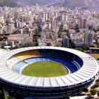 Este estadio es todo un símbolo futbolístico. Fue construido para el Mundial de 1950 y este año ha sido remodelado para acoger siete partidos del nuevo campeonato, incluyendo la final. Si tienes la suerte de ir a Río, no visitar Corcovado, l...