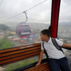 Leobardo Medina, venezolano de 8 años, va a la escuela en Caracas, el 20 de junio de 2013.