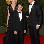 Actress Angelina Jolie, Maddox Jolie-Pitt (C) and actor Brad Pitt arrive for the 2013 Governors Awards, presented by the American Academy of Motion Picture Arts and Sciences (AMPAS), at the Grand Ballroom of the Hollywood and Highland Center in ...