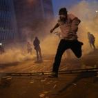 En febrero empezaron las protestas contra el Gobierno de Nicolás Maduro convocadas por los líderes de la oposición junto con movimientos estudiantiles. Las quejas por la delincuencia, el alto nivel de inflación y la escasez de productos bás...
