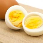 Se pelan m&aacute;s f&aacute;cilmente los huevos que han estado en el refrigerador durante al menos una semana.