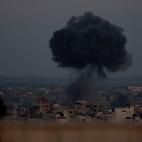 El humo dejado por los bombardeos de Israel en Gaza