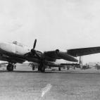 En agosto de 1947 un Avro Lancastrian británico llamado Star Dust se estrelló en los Andes argentinos durante un vuelo desde Buenos Aires a Santiago. Tras 50 años de especulaciones y con todo tipo de teorías sobre las causas del accidente, u...
