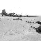 Nueve hombres despegaron en abril de 1943 desde el este de Libia rumbo a Nápoles para una misión durante la II Guerra Mundial. Pero nunca regresaron. Se pensó que habían caído al Mediterráneo, pero no fue así. El avión sufrió problemas ...