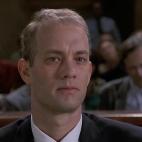 Película: Philadelphia (1993) Andrew Beckett, un abogado al que despiden por tener sida. Peso: aldegazó 13,6 kilos para meterse en el papel.