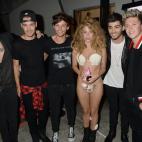 NEW YORK, NY - AUGUST 25: (EXCLUSIVE COVERAGE) Lady Gaga,(C) Harry Styles, Liam Payne, Louis Tomlinson, Zayn Malik, and Nial Horan of One Direction attend the 2013 MTV Video Music Awards at the Barclays Center on August 25, 2013 in the Brooklyn...