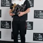 Justin Timberlake with his four awards at the MTV Video Music Awards August 25, 2013 at the Barclays Center in New York. AFP PHOTO/Stan HONDA (Photo credit should read STAN HONDA/AFP/Getty Images)